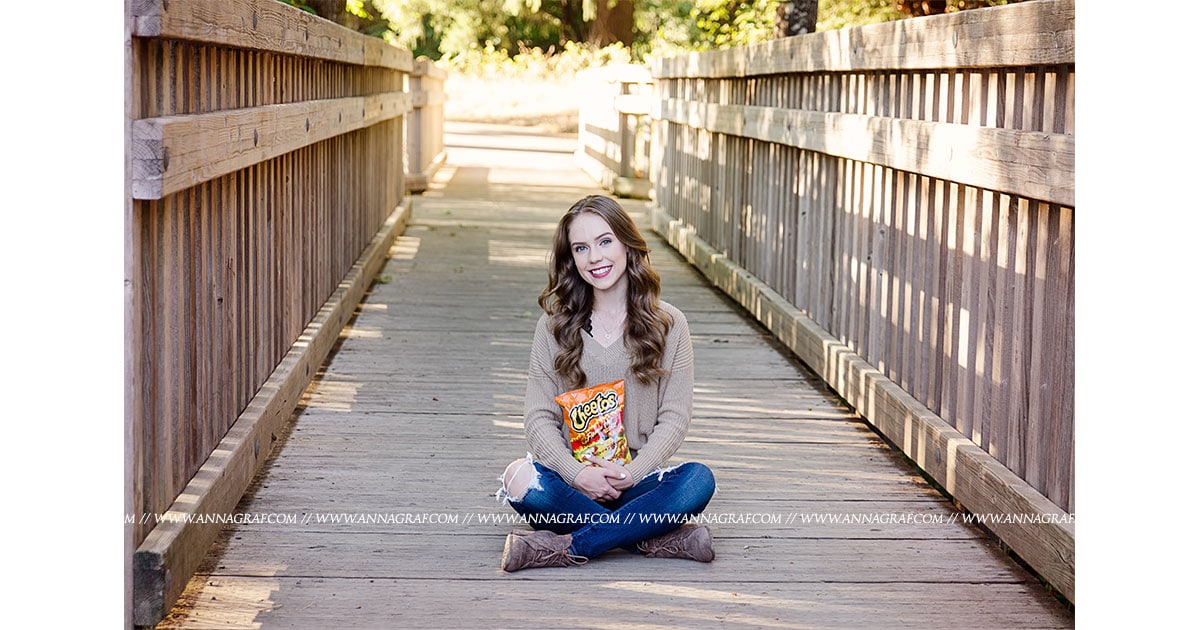 AnnaGrafPhotography-SeniorPictures-Cheetos5